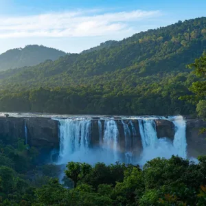 Read more about the article Athirapally Waterfalls 2023: Discover the Majestic Beauty of South India