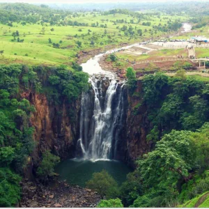 Read more about the article Patalpani 2023: Exploring the Mesmerizing Waterfall and Beyond